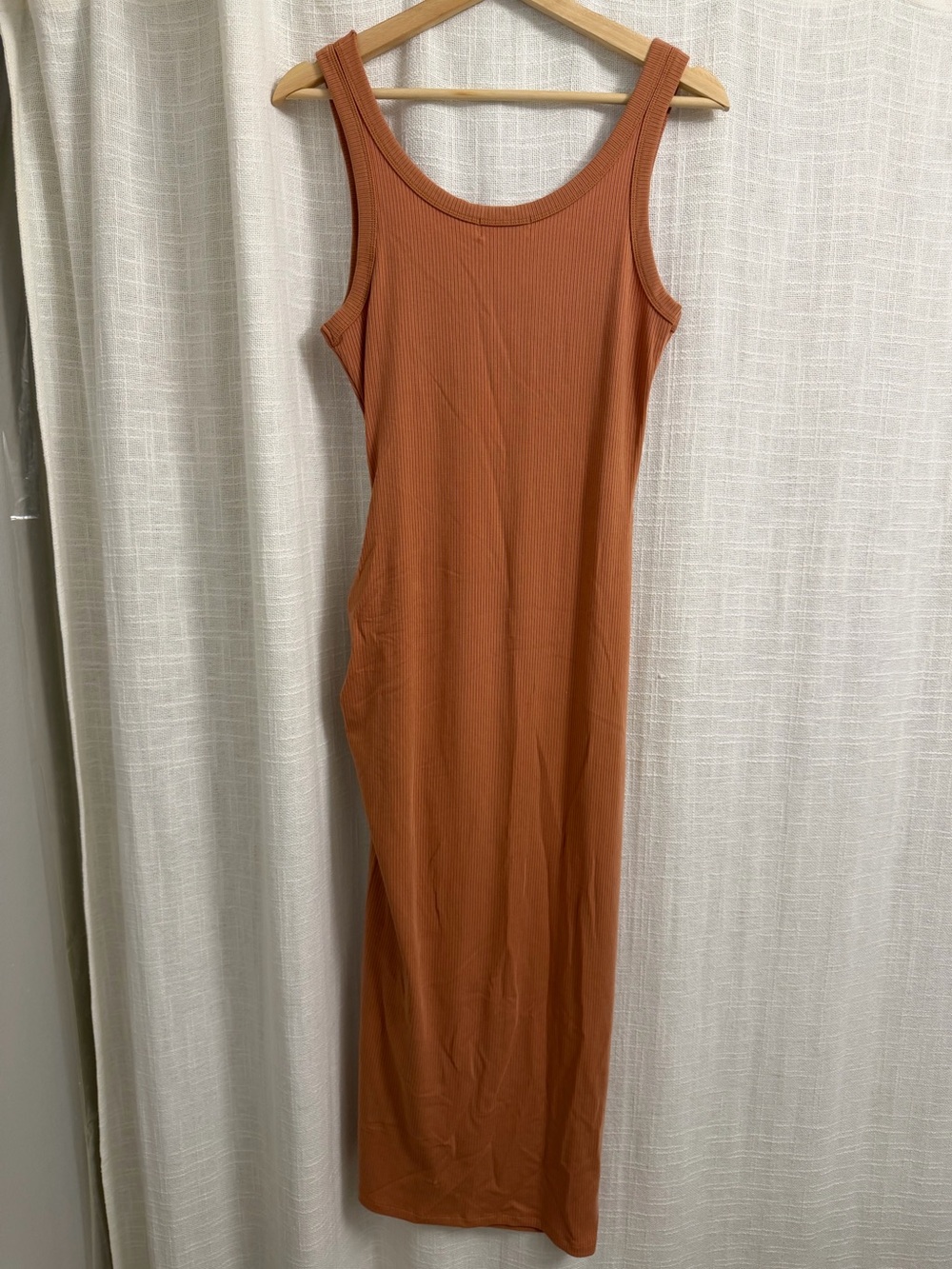 l*space Ribbed Tank Midi with Side Ruche - Picture 3 of 4